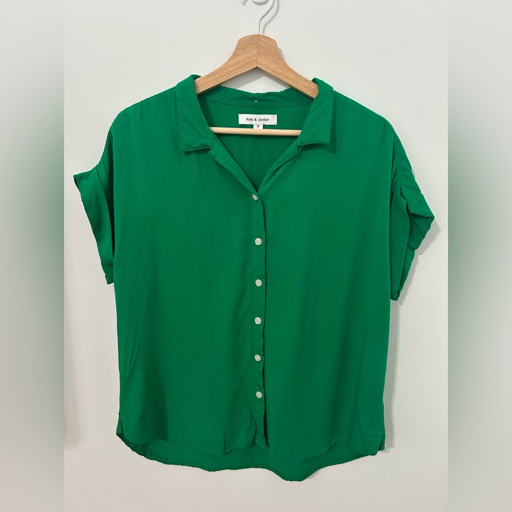 Women's Emerald Button-Down Shirt